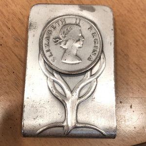 Elizabeth II Regina Exonumia Maneyclip Rare